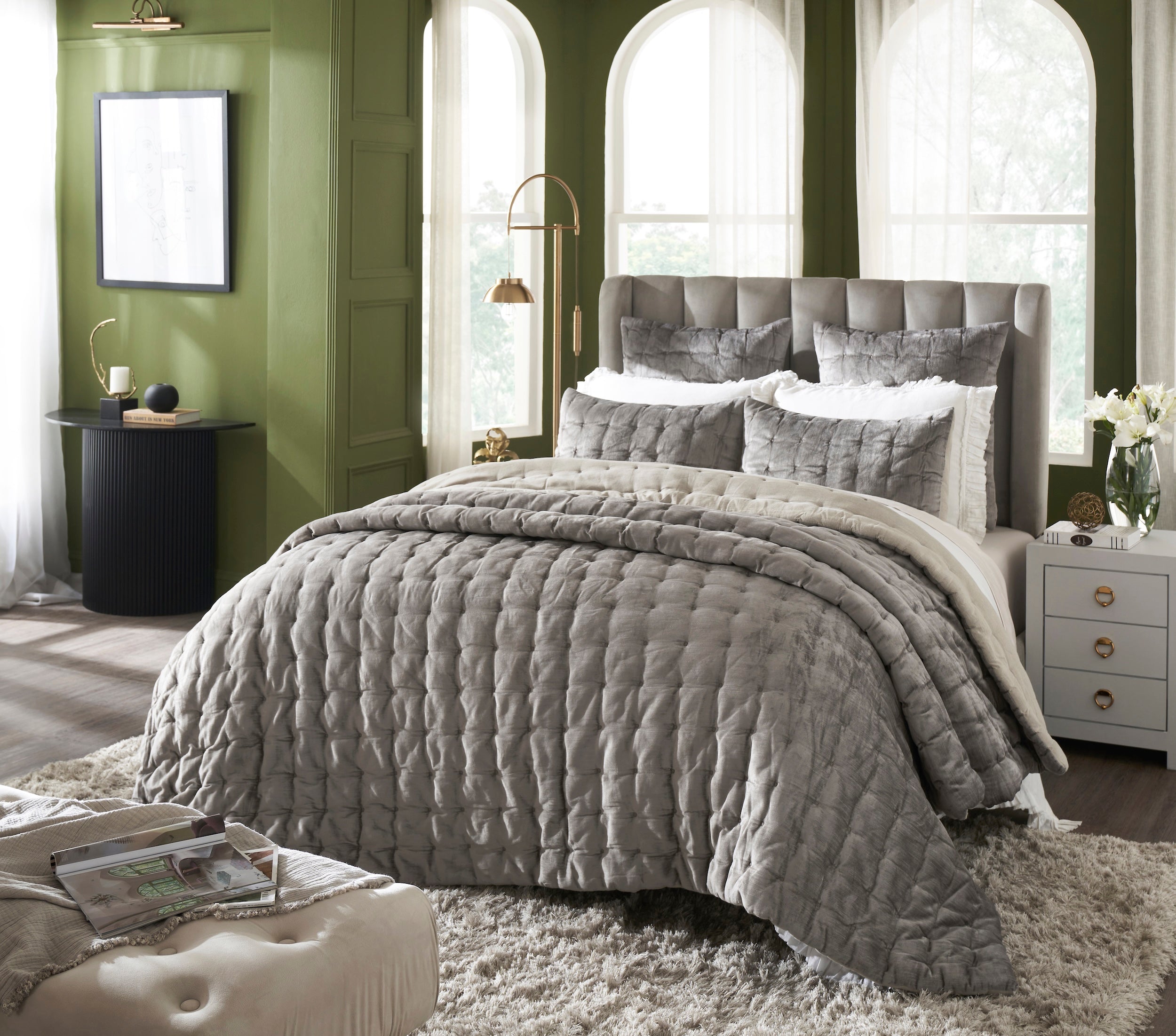QT-307-11096_2|Luxurious charcoal grey textured quilt with square tufting, perfect for modern bedroom decor. Soft, inviting bedding for a cozy space.