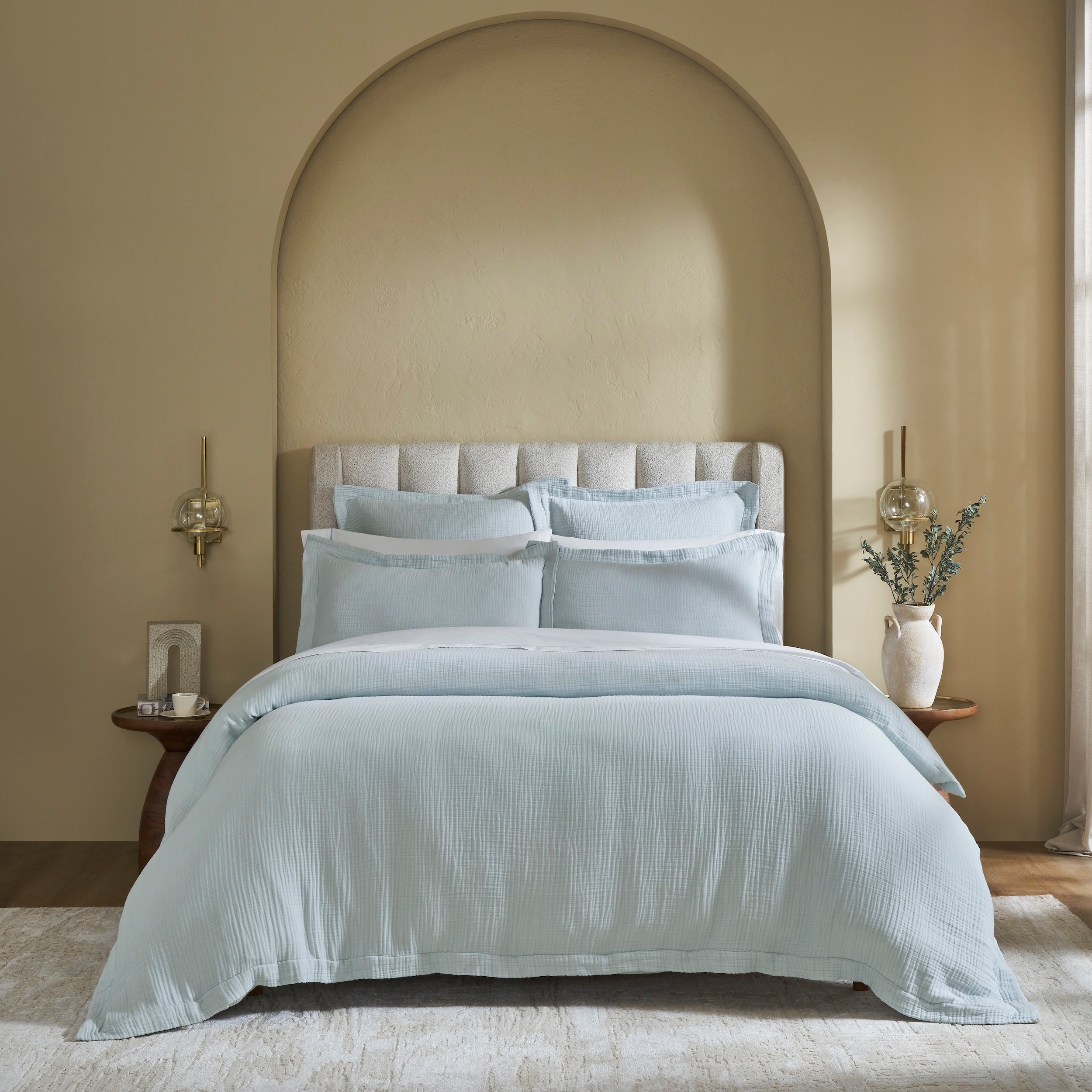 DT-050-10692_1|Light blue crinkled textured duvet cover set, soft and luxurious premium bedding, perfect for a modern cozy bedroom.