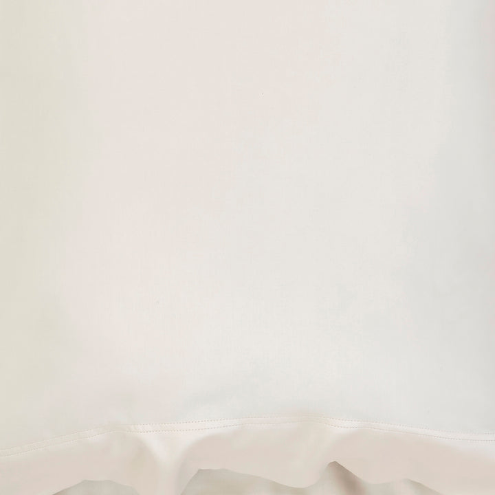 ES-046A-2626_2|Smooth off-white duvet cover, soft plain bedding for an inviting, comfortable, and luxurious neutral bedroom setting.