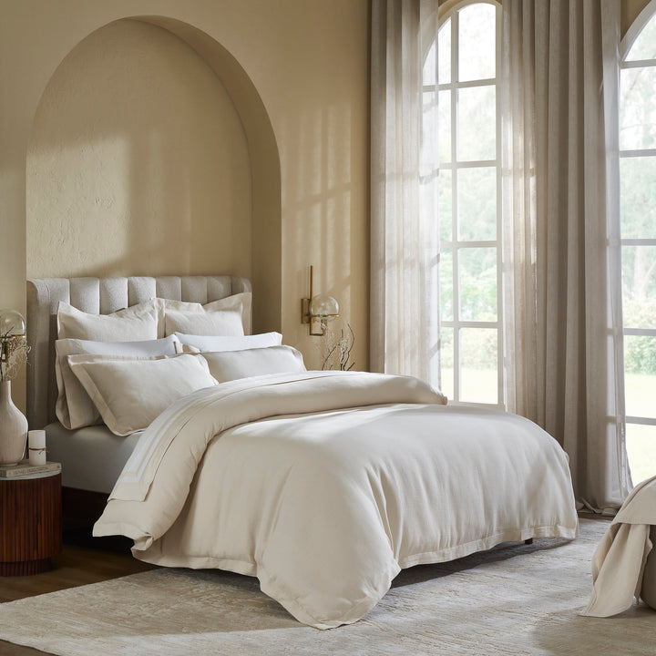 DT-068-9092_2|Luxurious cream textured duvet cover, soft woven bedding for an elegant modern bedroom, inviting and cozy, perfect neutral aesthetic.