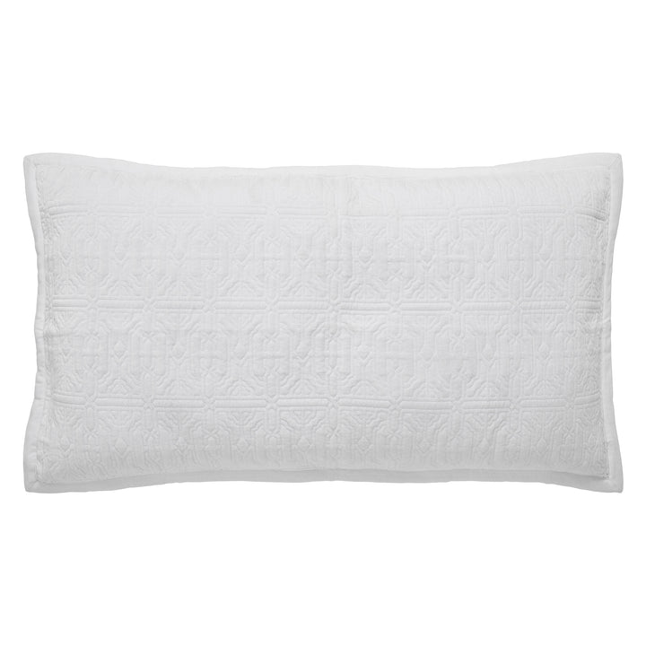 KS-376-2036_1|White elegant quilt showcasing an intricate geometric pattern, adding sophisticated texture to contemporary bedroom designs.