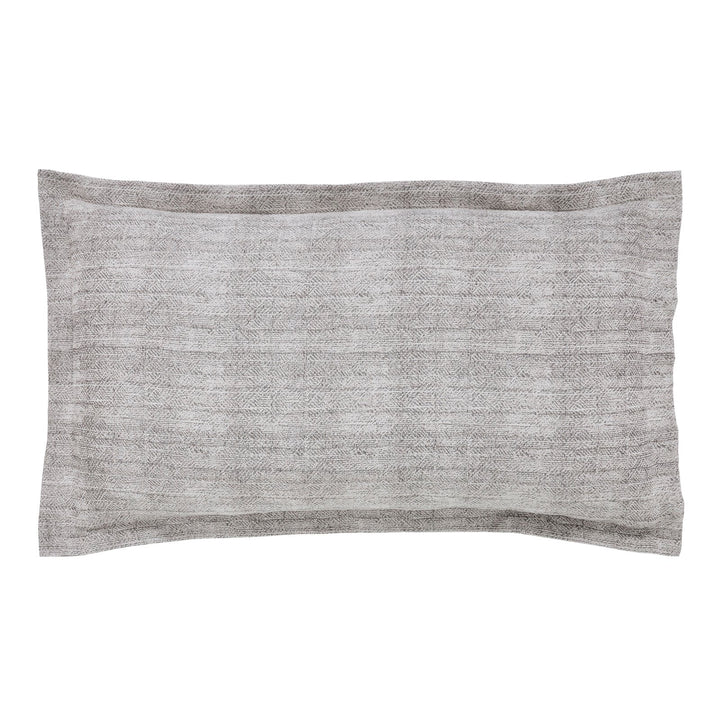 KS-032-2036_1|Single light grey textured pillow sham, an elegant and modern bedding accessory matching the stylish duvet cover.