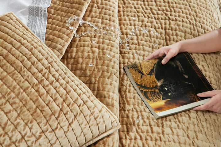 QT-362-9496_6|Sumptuous gold velvet quilt featuring a rich textured pattern, ideal for luxurious comfort and stylish bedroom aesthetics.