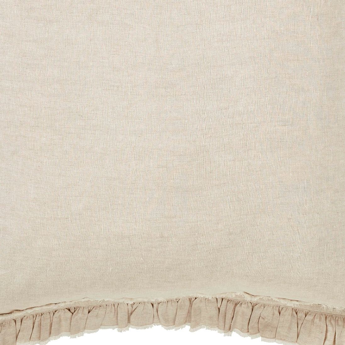 SWT-018-7.8_1|Natural light beige linen-look fabric featuring a charming ruffled edge, perfect for creating a relaxed, rustic aesthetic.