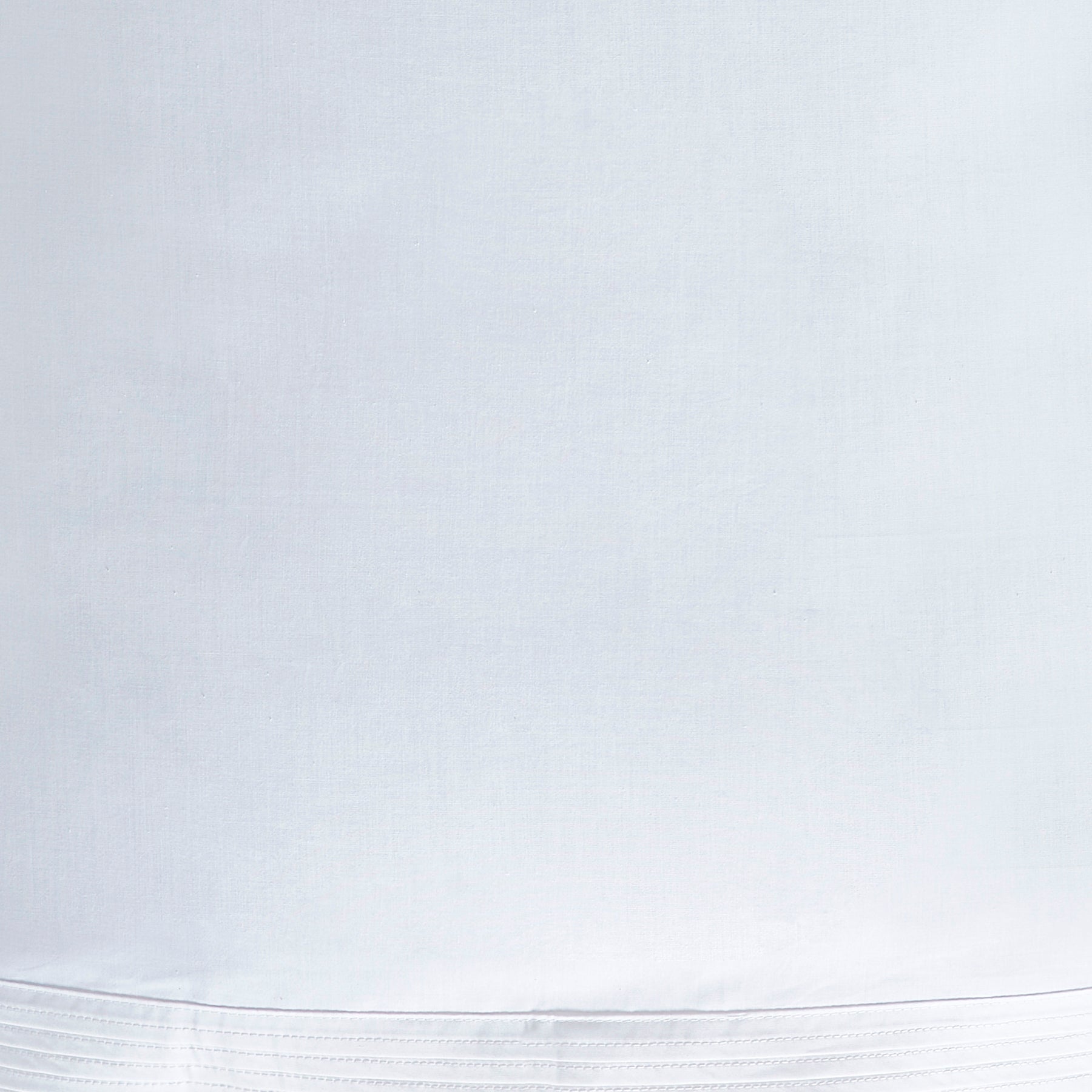 SWT-521-X_1|Smooth white crisp bedding fabric with elegant triple stitched band detail, adding refined simplicity to any bedroom.