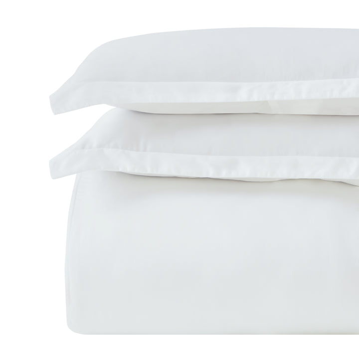 DT-045-9092_6|Stacked pure white soft cotton duvet cover with matching pillowcases, a comfortable and modern bedding set essential.