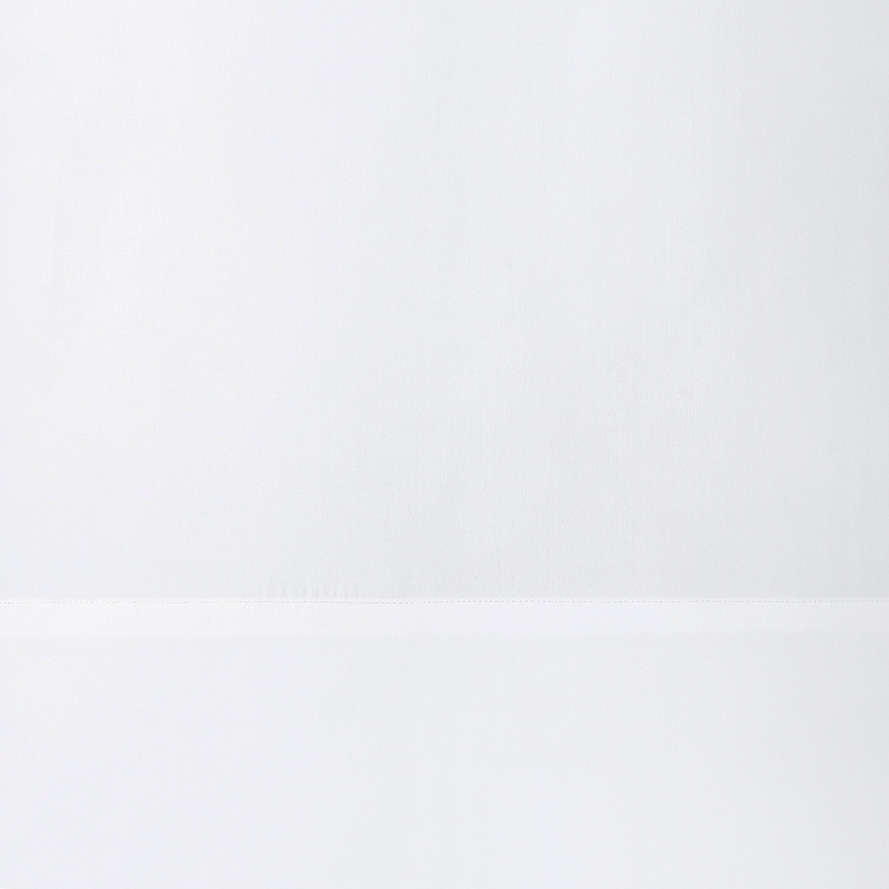 ASP-535-2032_3|Crisp white 100% cotton sheets for ultimate luxury bedding comfort. Soft, breathable, and high-quality for restful sleep.