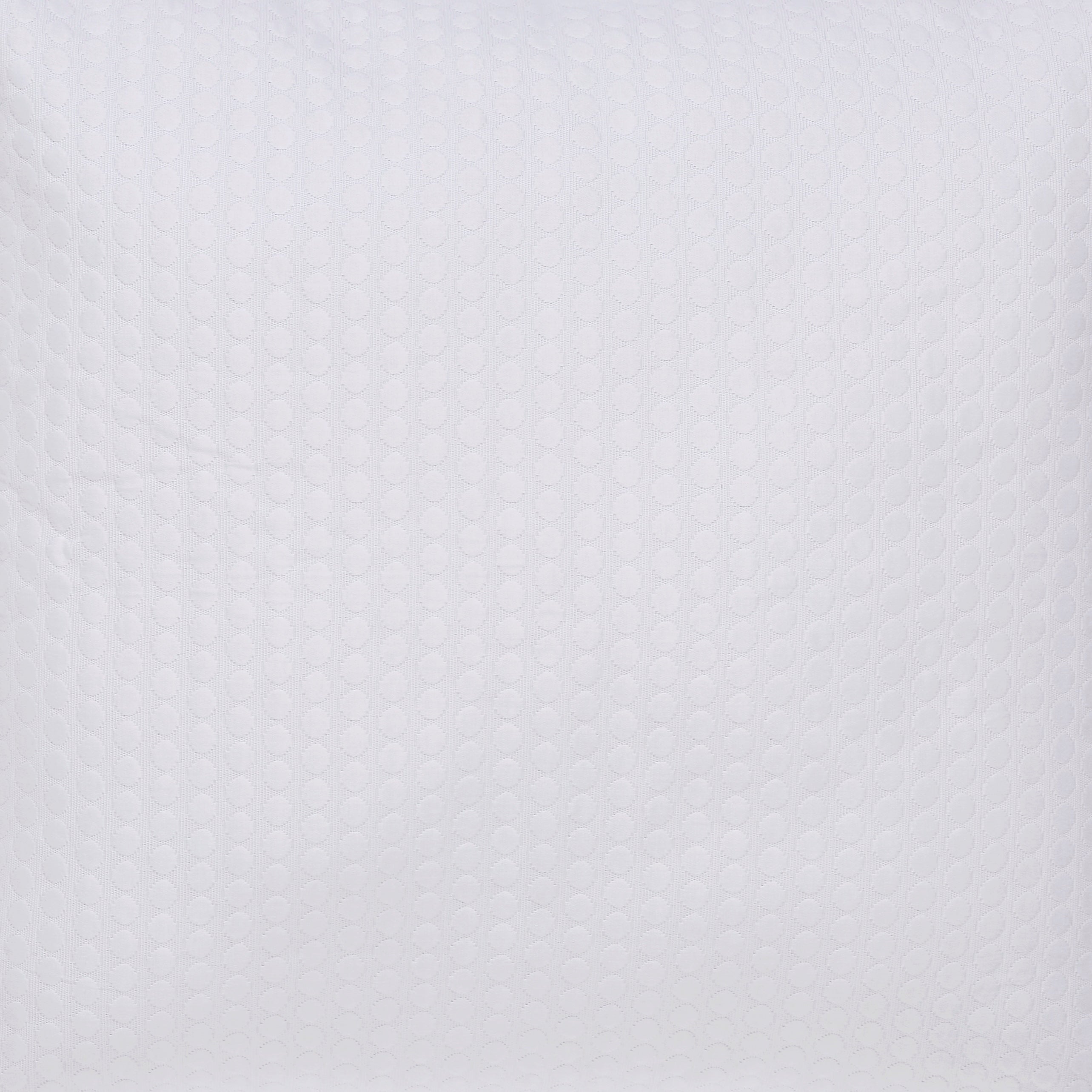 SS-174-2026_2|Close-up white quilted coverlet with subtle raised circular pattern, soft, luxurious texture, perfect for bedroom.