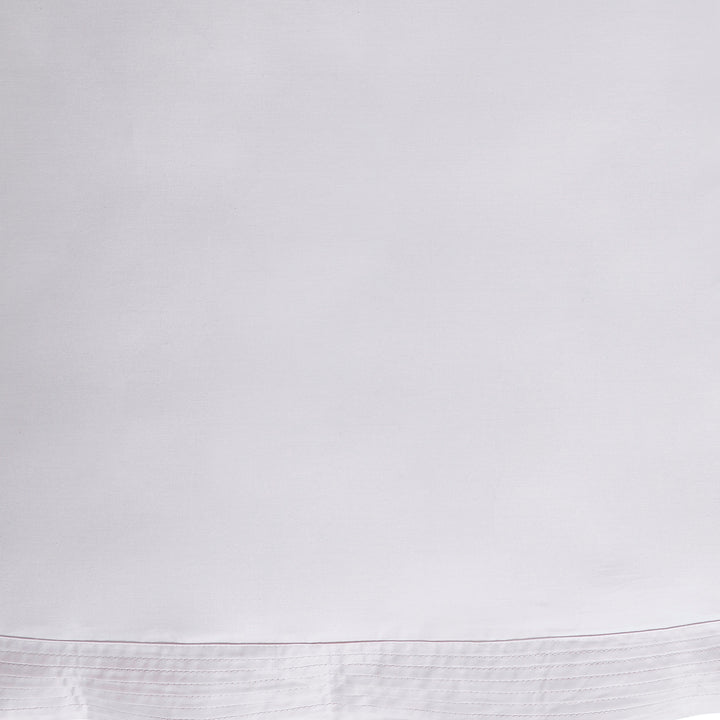ASP-523-2032_2|Close-up of crisp white 100% cotton sheets with subtle stitched border, soft and luxurious bedding for comfort.