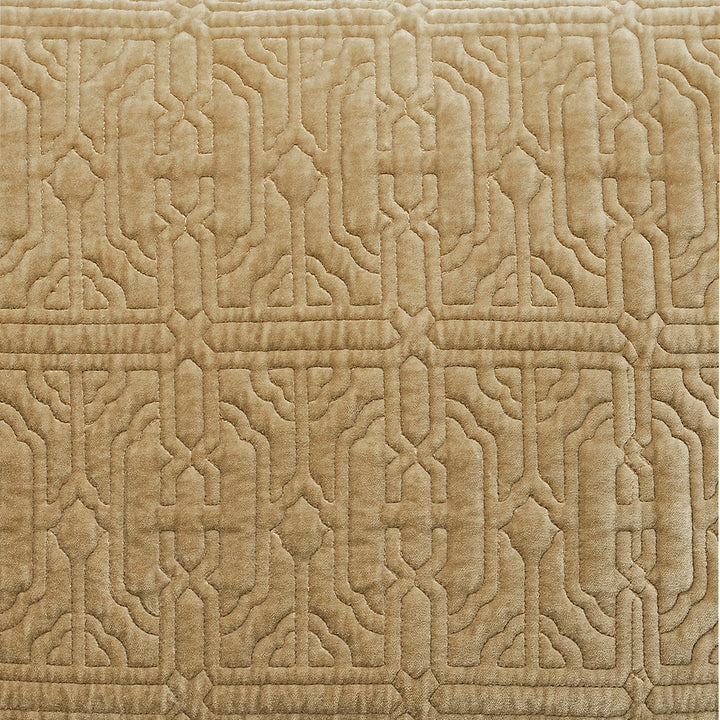 ES-377-2626_5|Close-up of a luxurious beige velvet quilt featuring an intricate geometric quilted pattern, perfect for elegant bedding design.