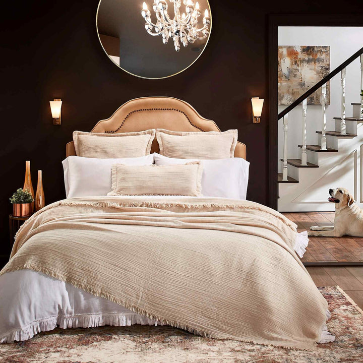 BT-115-11096_1|Luxurious beige full/queen bedding set, soft textured quilt with fringe, coordinating decorative shams & pillows for a cozy bedroom.