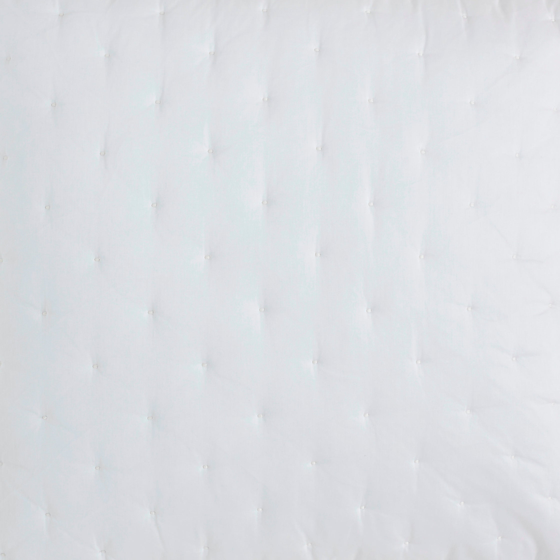 SWT-349-7.8_1|Elegant white quilted fabric with evenly spaced tufted details, perfect for luxurious headboards, benches, or decorative cushions.
