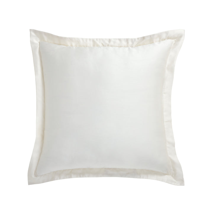 ES-046A-2626_1|Elegant off-white duvet cover, plain luxury bedding for a warm, sophisticated, and inviting neutral bedroom design.