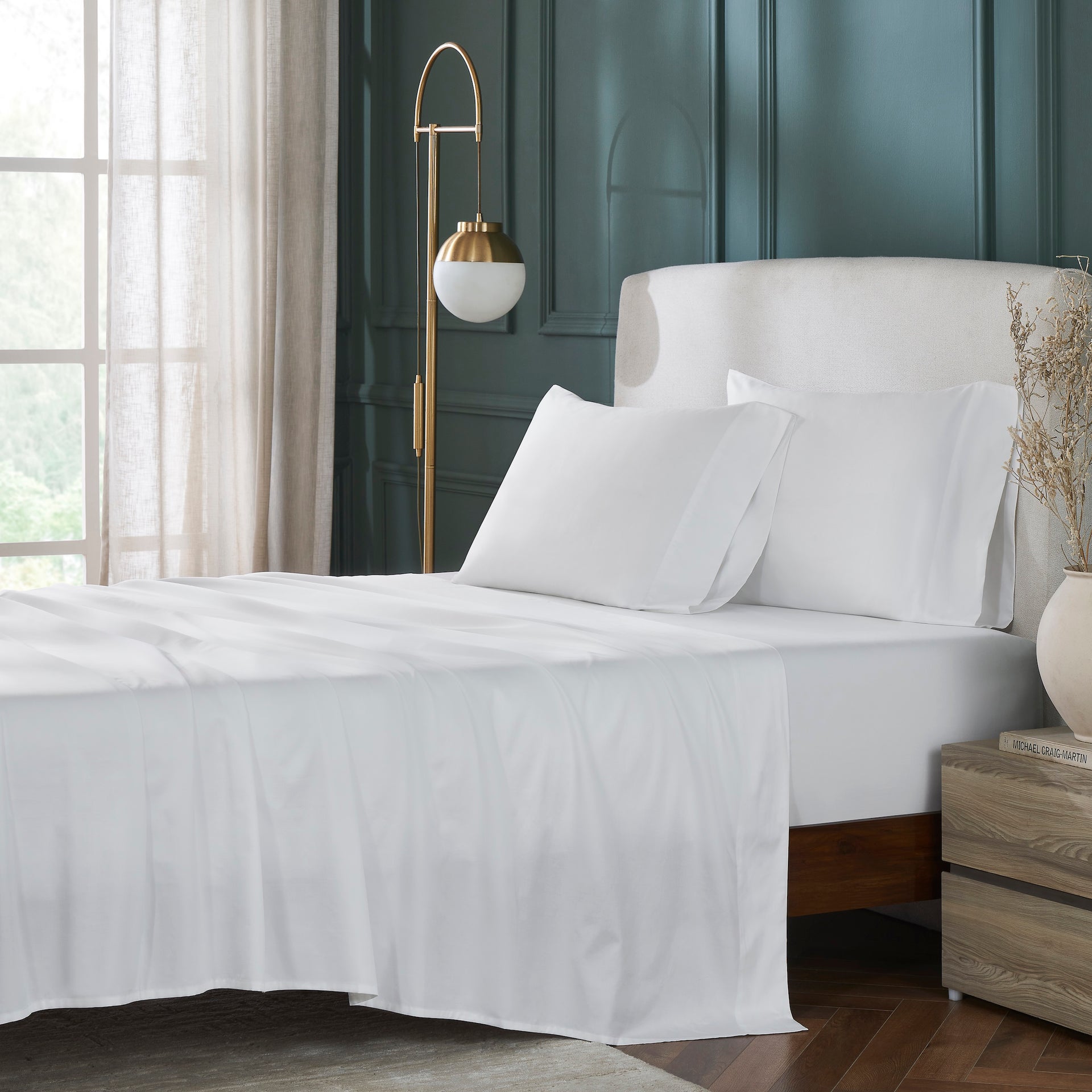 KSS-547-7880_1|Luxurious 100% cotton white bed sheets on a neatly made bed in a modern bedroom. Soft, comfortable bedding.