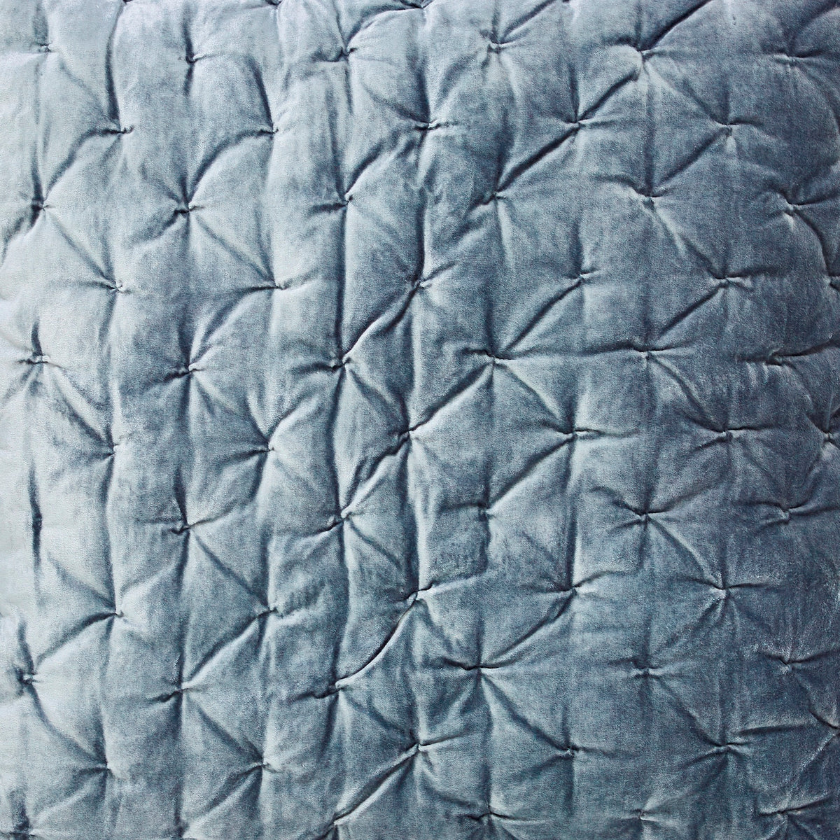 SWT-336-1010_1|Blue-gray individual swatch, showcasing a deep diamond quilted pattern with textured, puckered segments.