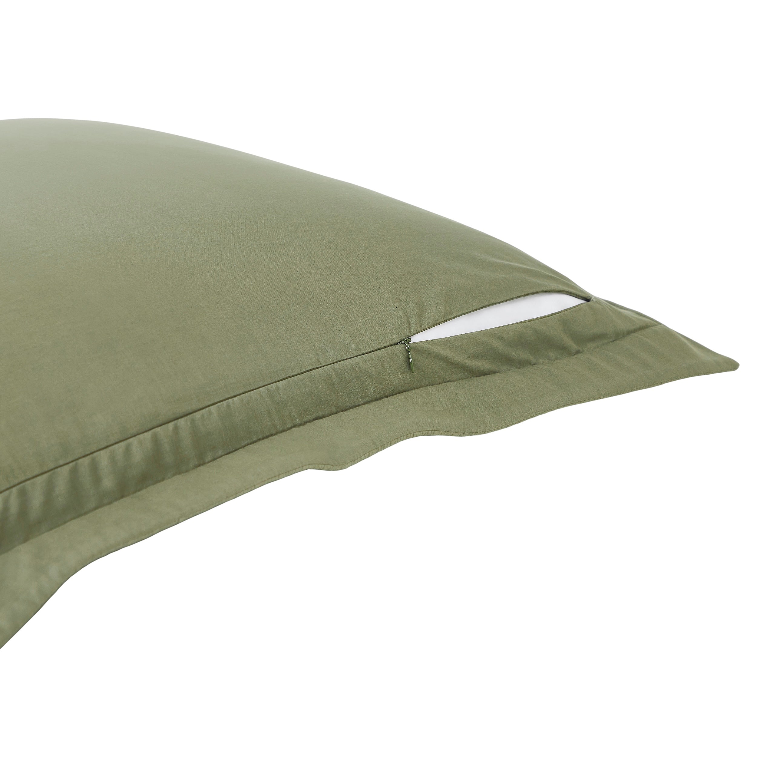 ES-270-2626_2|Sage green solid cotton coverlet, soft and lightweight. Modern elegant design provides comfortable bedding, perfect for any bedroom decor.