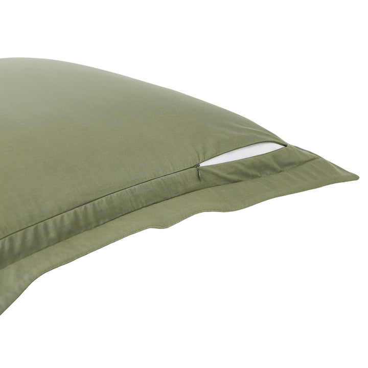 ES-270-2626_2|Sage green solid cotton coverlet, soft and lightweight. Modern elegant design provides comfortable bedding, perfect for any bedroom decor.