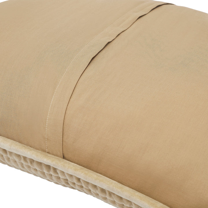 DE-267-3137_2|Detail of gold beige quilted velvet coverlet, reversible bedding with plush texture and smooth backing, luxurious comfort.
