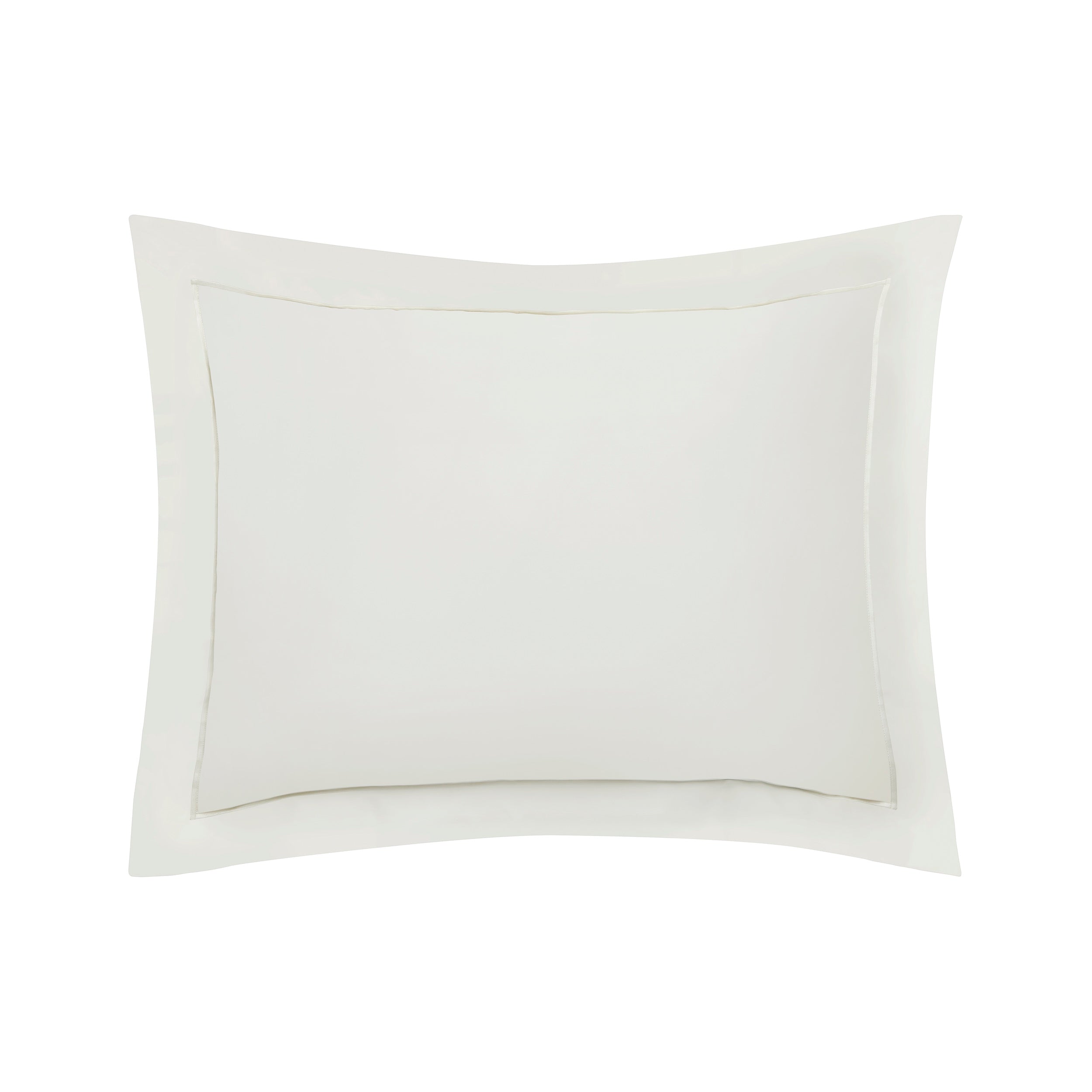 BS-064-1216_1|Crisp white luxury duvet cover design featuring a tailored border. Elegant, high-quality bedding for refined bedroom aesthetics.
