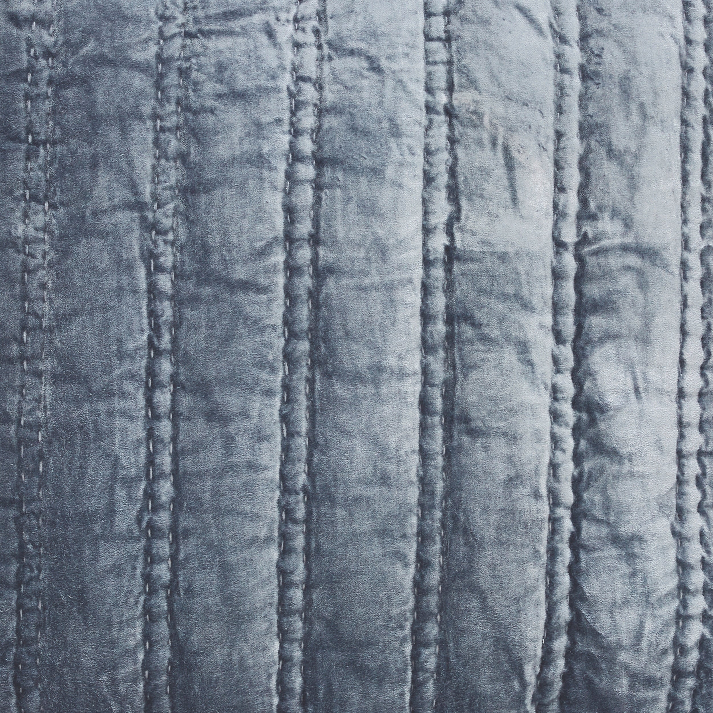 KS-309-2036_2|Elegant blue channel quilted velvet fabric with soft vertical lines, offering a luxurious and cozy texture, perfect for a stylish quilt.