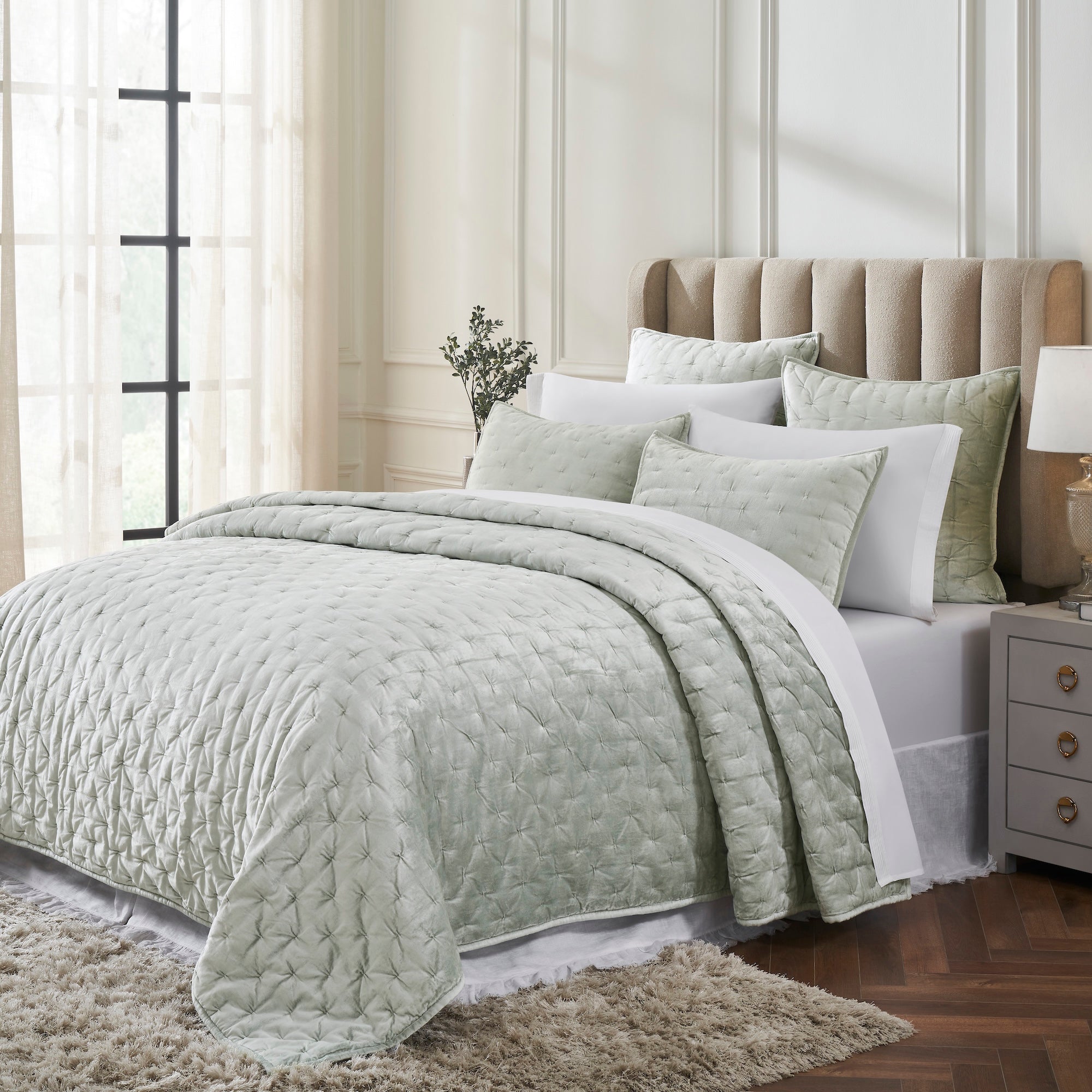 QT-371-11898_2|Elegant mint green velvet-look quilt and pillows on a bed, creating a sophisticated and luxurious bedroom ensemble.