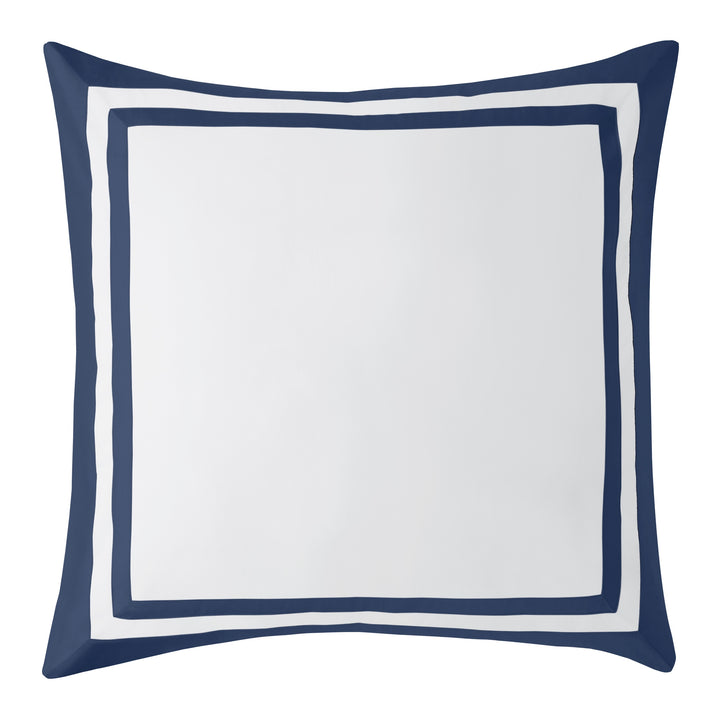 ES-069-2626_1|Elegant navy blue bordered duvet cover with crisp white panels, luxurious hotel-style bedding for a sophisticated bedroom.