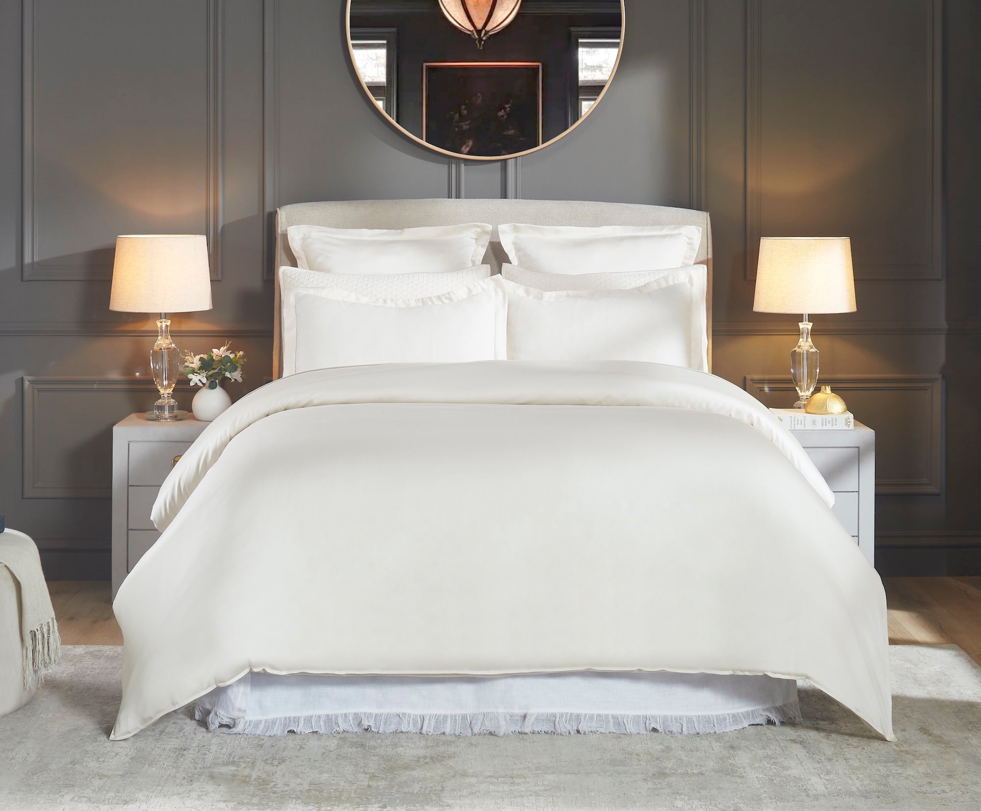 DT-046-10692_1|Elegant cream luxurious soft cotton duvet cover enriching a cozy bedroom, offering sophisticated comfort and timeless style.