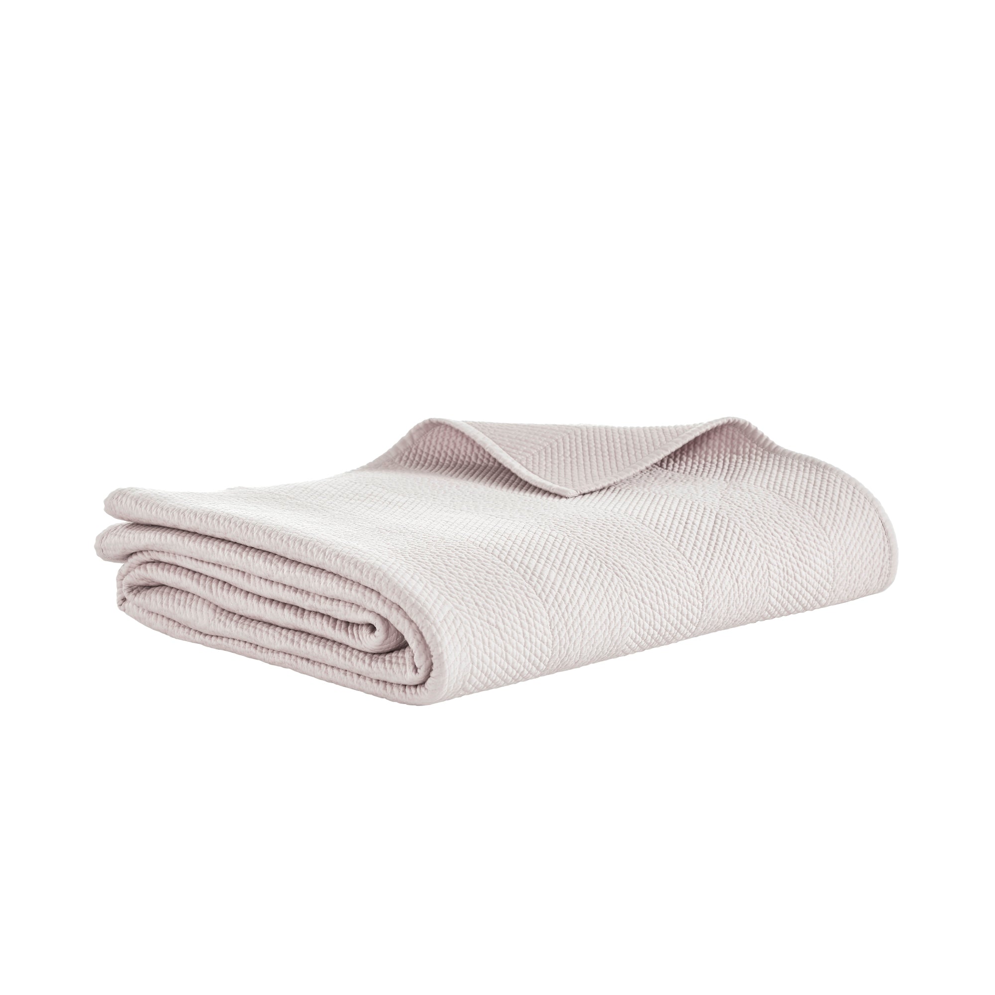 CL-171-9496_6|Soft light beige quilted coverlet with a distinctive herringbone texture, elegantly folded for versatile bedroom use.