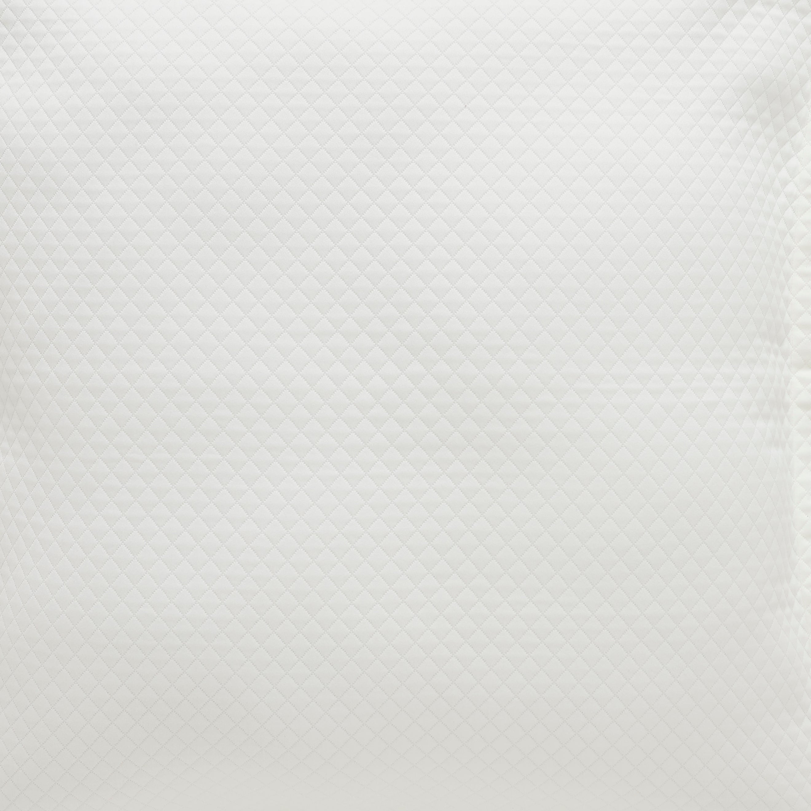 CL-189-11096_2|Crisp white quilted coverlet featuring a delicate diamond stitch pattern, ideal for a clean and inviting bedroom look.