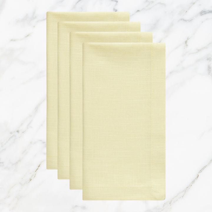 NP-4807-2020_1|Set of 4 light yellow linen-blend cloth dinner napkins for elegant table settings. Reusable and stylish dining.