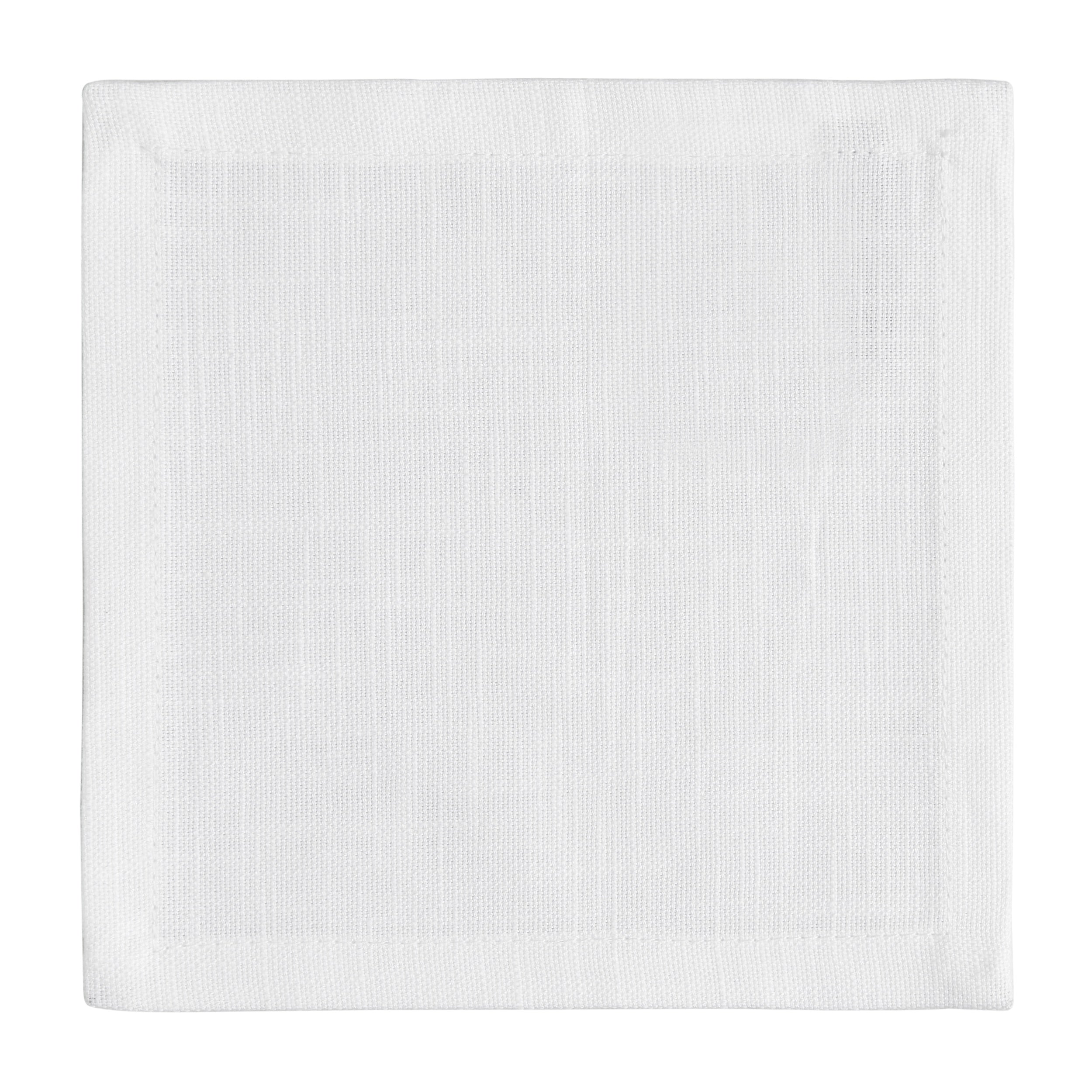 CNP-4909-66_3|Detailed close-up of a single elegant white linen napkin, showcasing its fine texture for a sophisticated place setting.