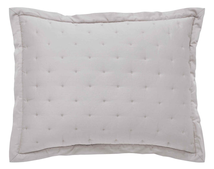 SS-350-2026_1|Luxurious light grey quilted bedspread, diamond tufted for sophisticated texture and cozy bedroom warmth.