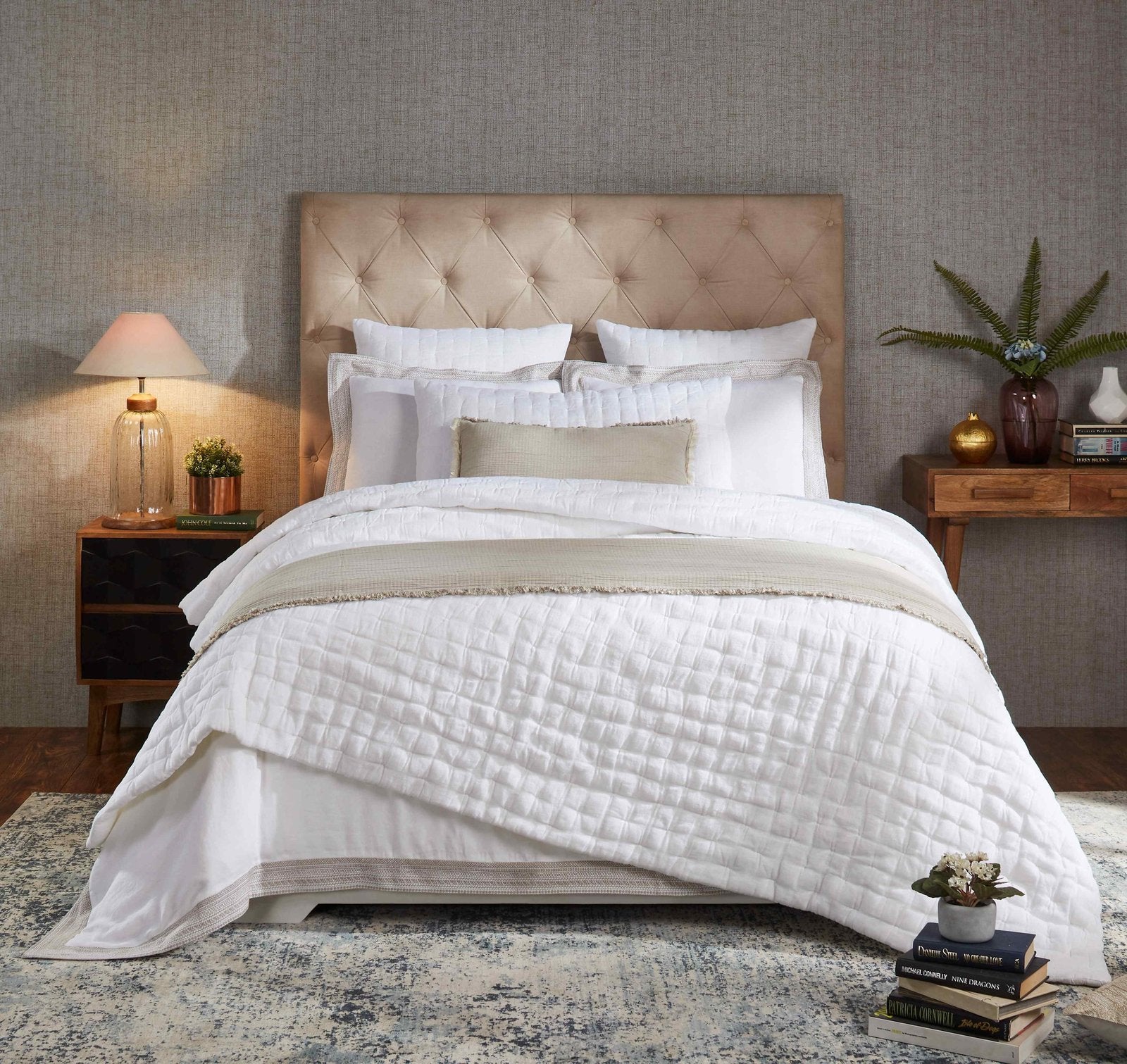 QT-319-9496_1|Elegant white square-quilted quilt set offering timeless sophistication and supreme comfort for a luxurious and inviting bedroom retreat.