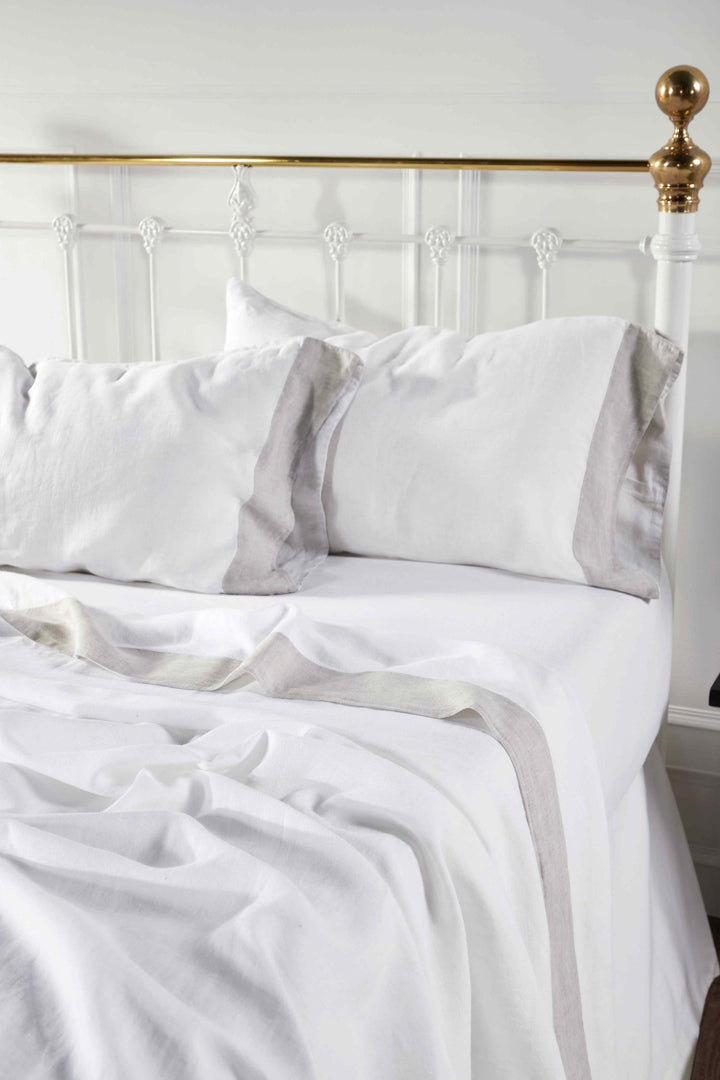 KSS-518-7880_1|Elegant white 100% linen sheet set with stylish natural border. Soft, breathable, luxurious bedding for comfort.