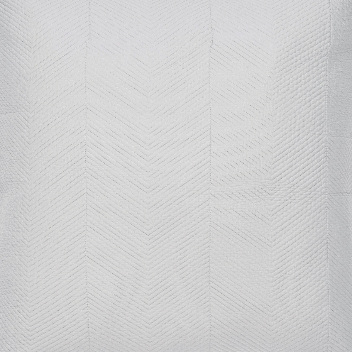SWT-172-1010_1|Light gray individual swatch, displaying a contemporary chevron quilted pattern with precise, fine stitching detail.
