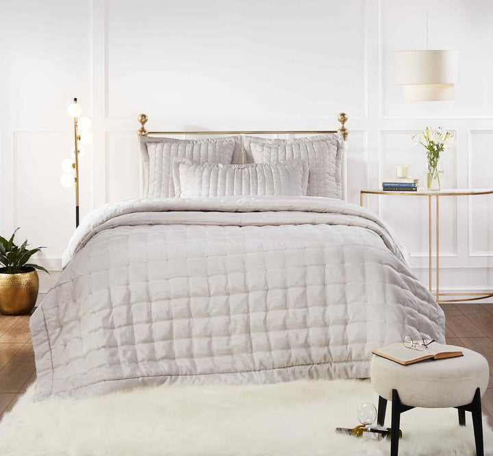 QT-334-9496_1|Contemporary light grey square quilted bedding set. Soft, smooth fabric with minimalist design, ideal for modern bed.
