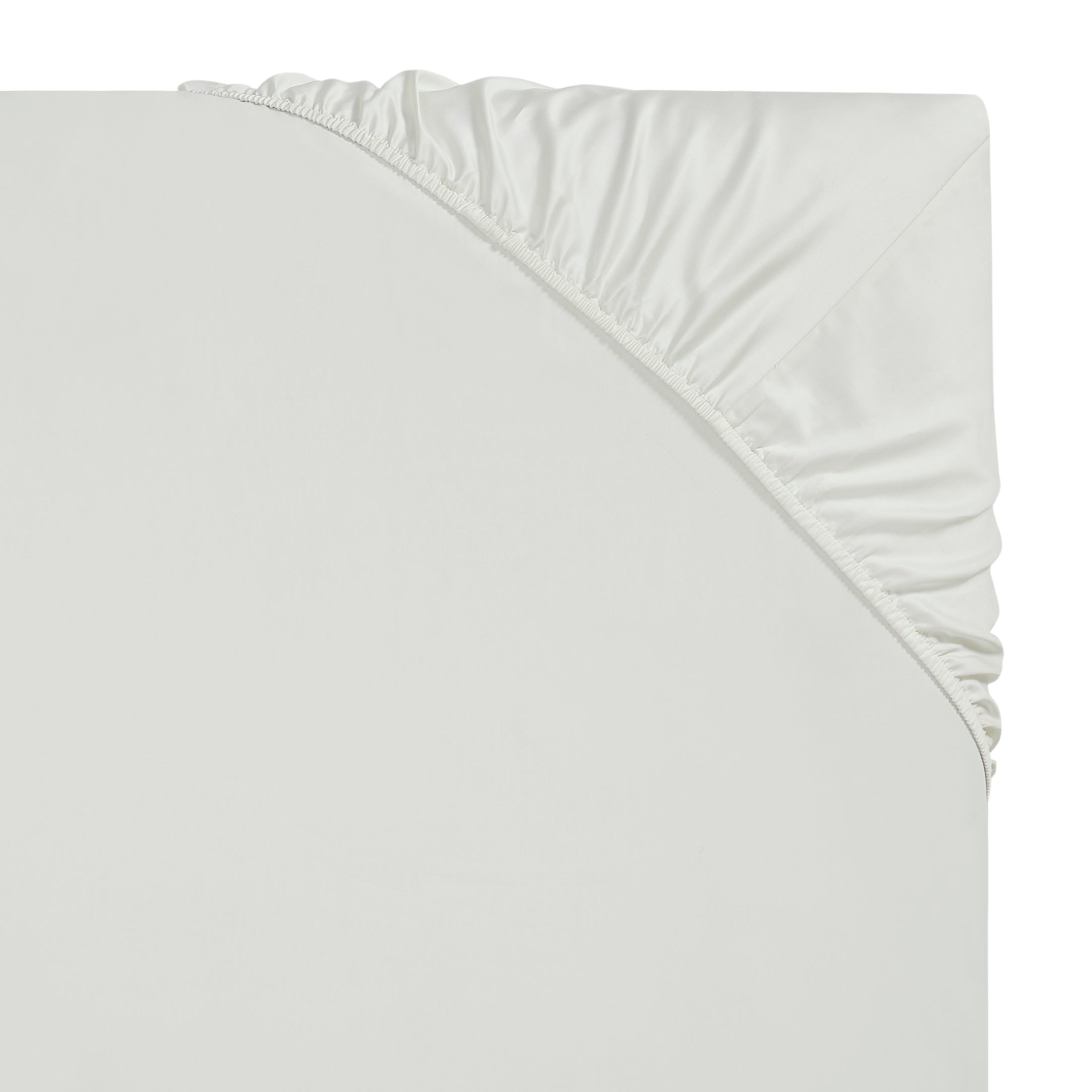 KFT-545-7880_1|Solid cream 100% cotton fitted sheet with a smooth sateen weave, featuring an elasticized corner for a secure fit.