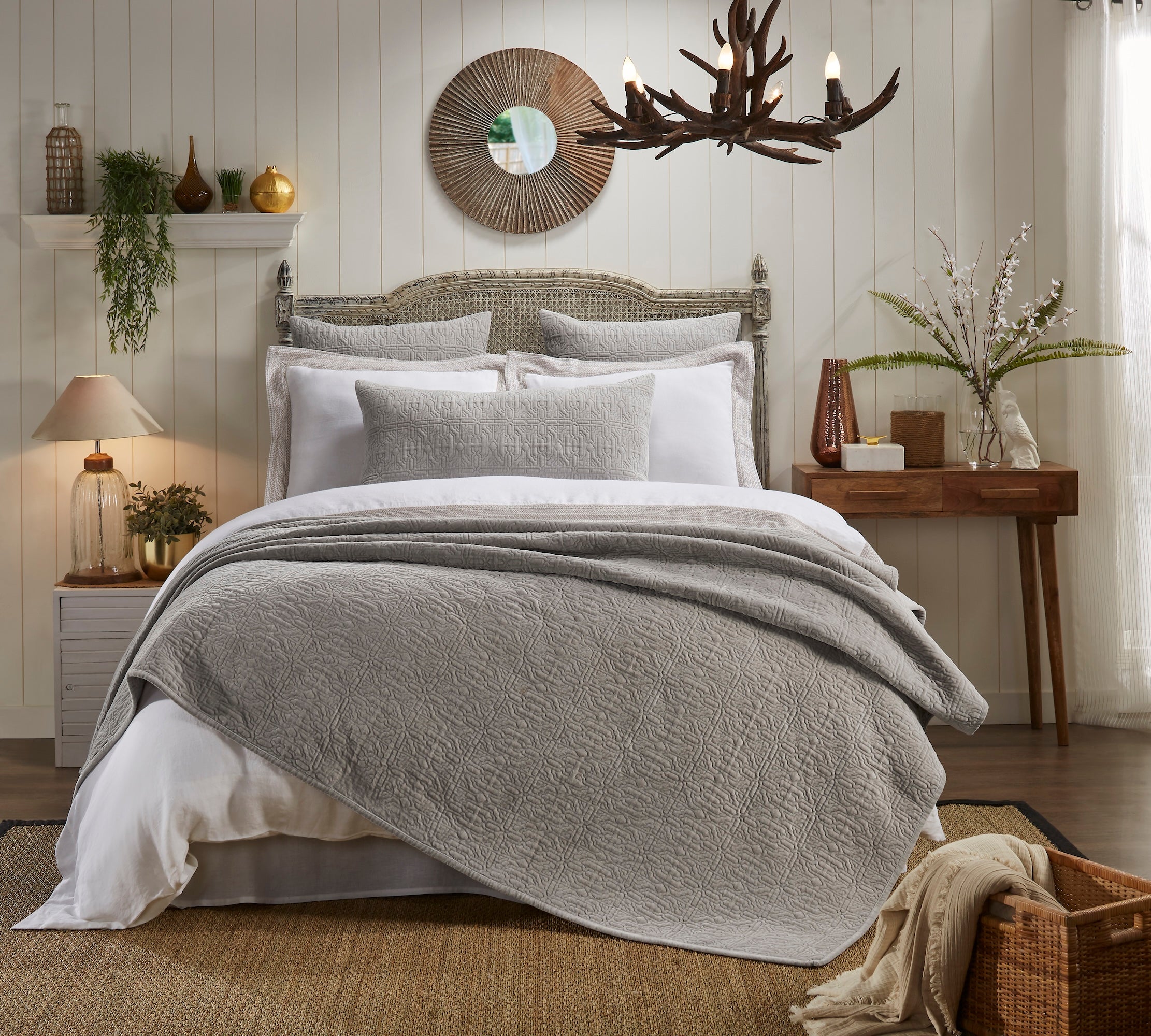 QT-331-11096_1|Earthy tan quilted bedspread with rich texture, creating a warm, inviting, and sophisticated bohemian bedroom look.
