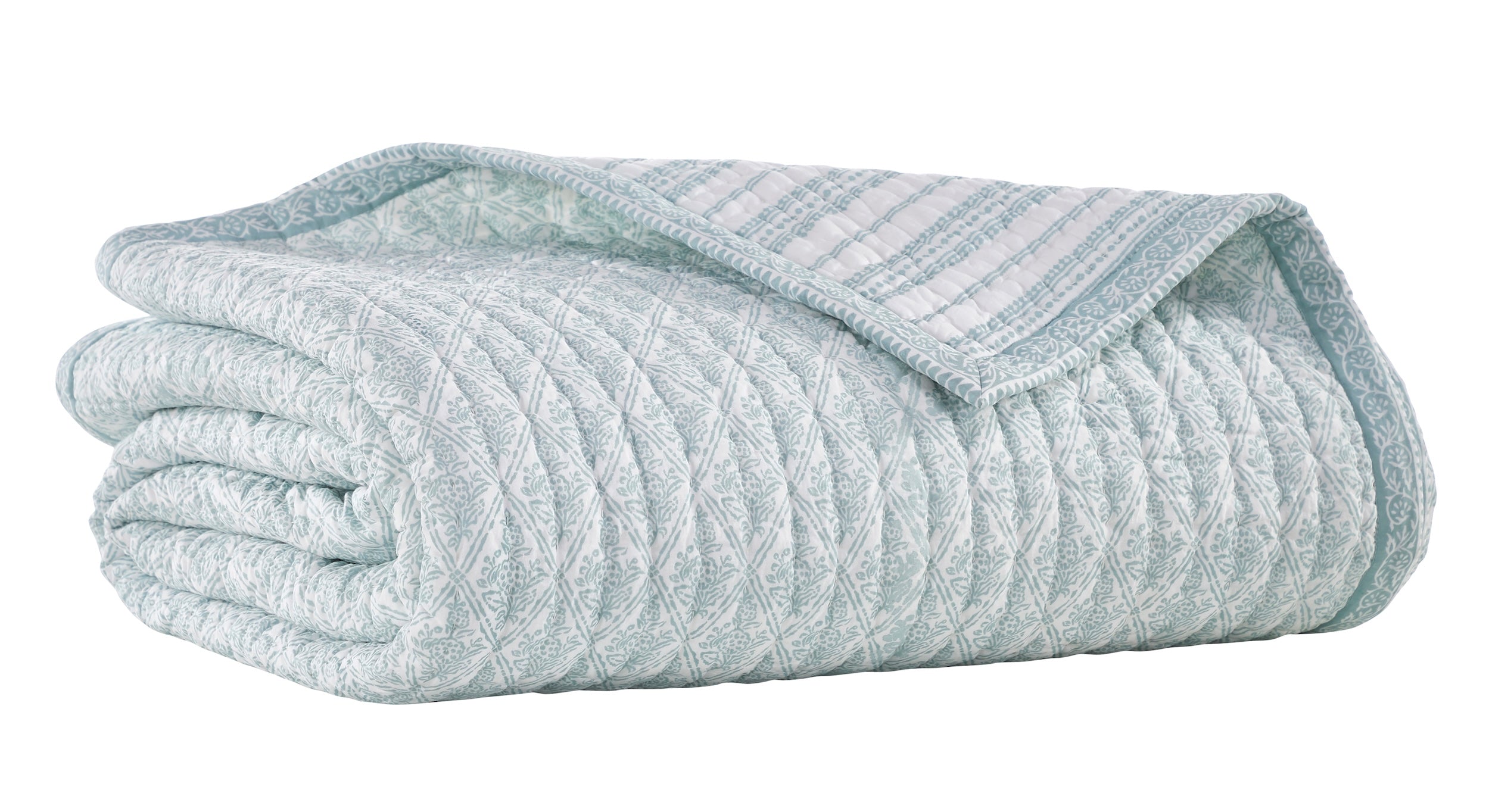 QT-347-9496_7|Light blue quilted bedspread with delicate diamond pattern, soft and cozy, perfect for a modern bedroom. Stylish bedding set.