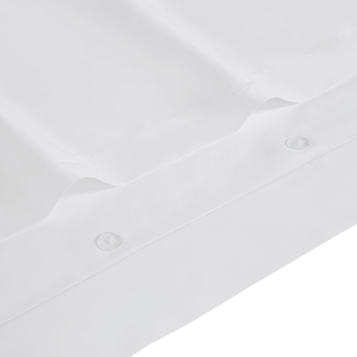 DT-065-9092_4|Close-up of a crisp white cotton duvet cover with subtle button closure details for a clean, elegant finish.