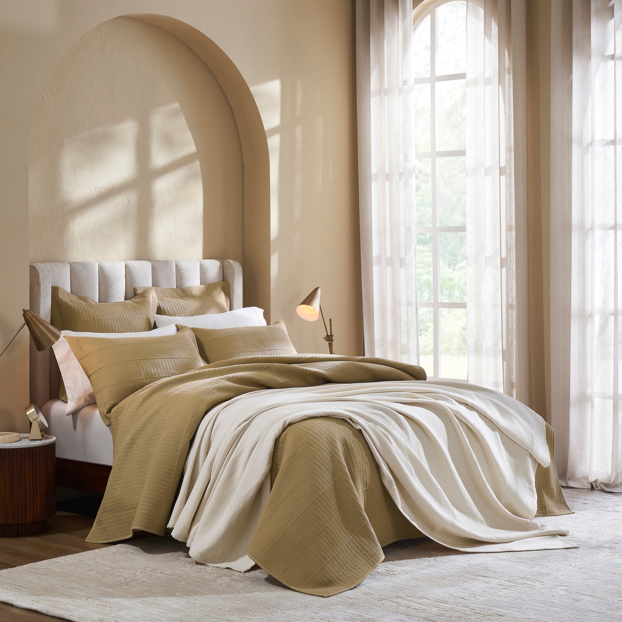 BL-860-9496_3|Gold waffle weave blanket paired with a soft cream throw, creating a cozy and luxurious modern bedroom setting.