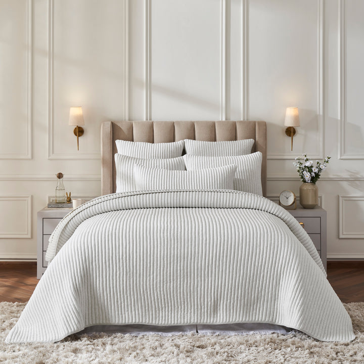 QT-374-11096_1|Luxurious light grey ribbed quilt set, soft textured bedding for a modern bedroom. Includes quilt and matching pillows.