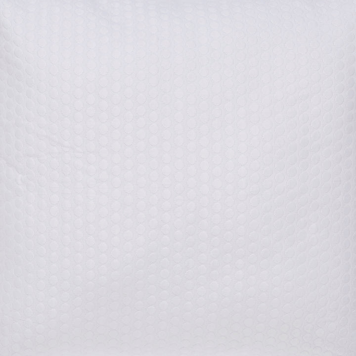 ES-174-2626_2|Detail of white honeycomb quilted coverlet. Contemporary, textured bedding for a distinctive and elegant bedroom.