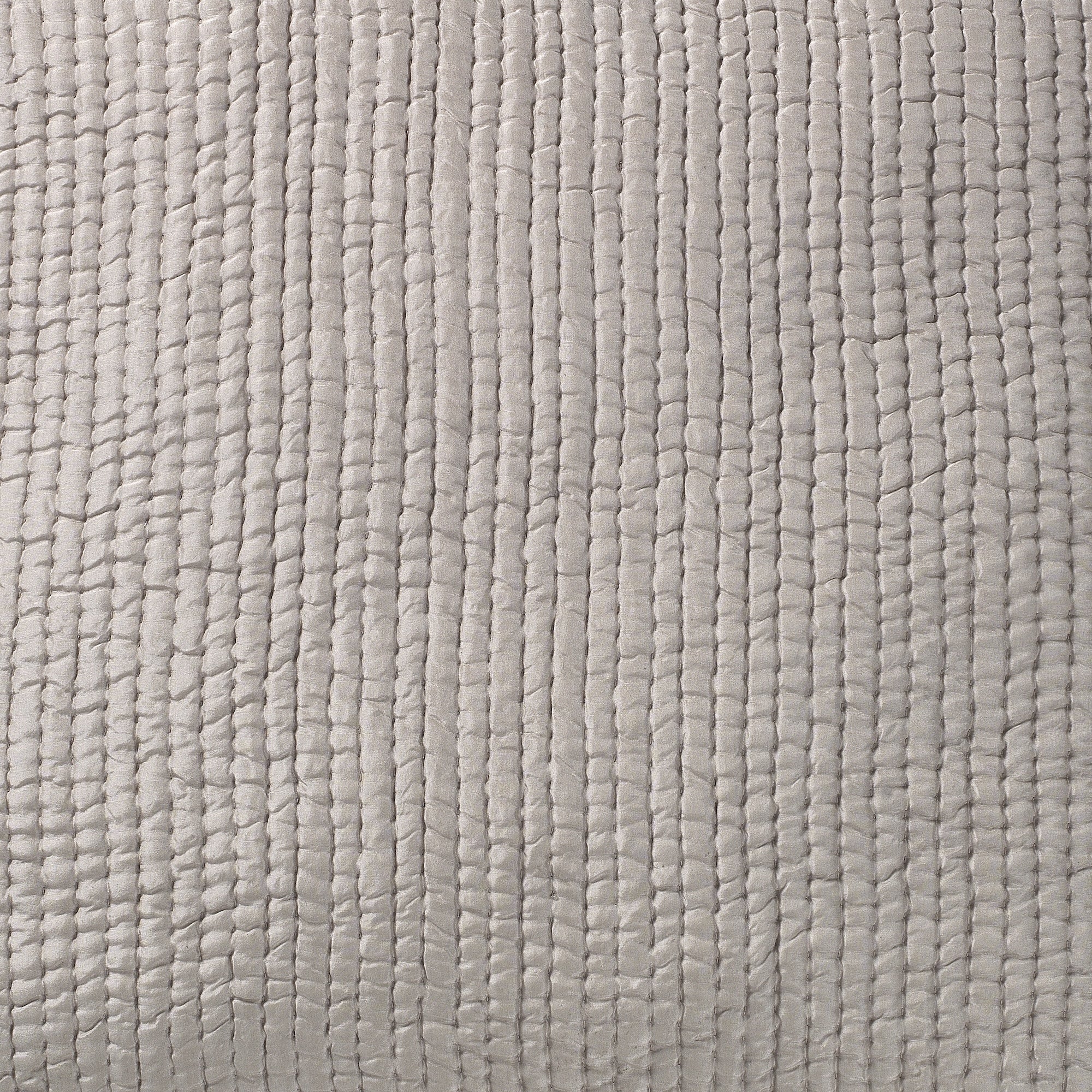 CL-155-9496_2|Luxurious quilted coverlet in a neutral hue, adding sophisticated texture and lightweight warmth for elegant and comfortable bedding.