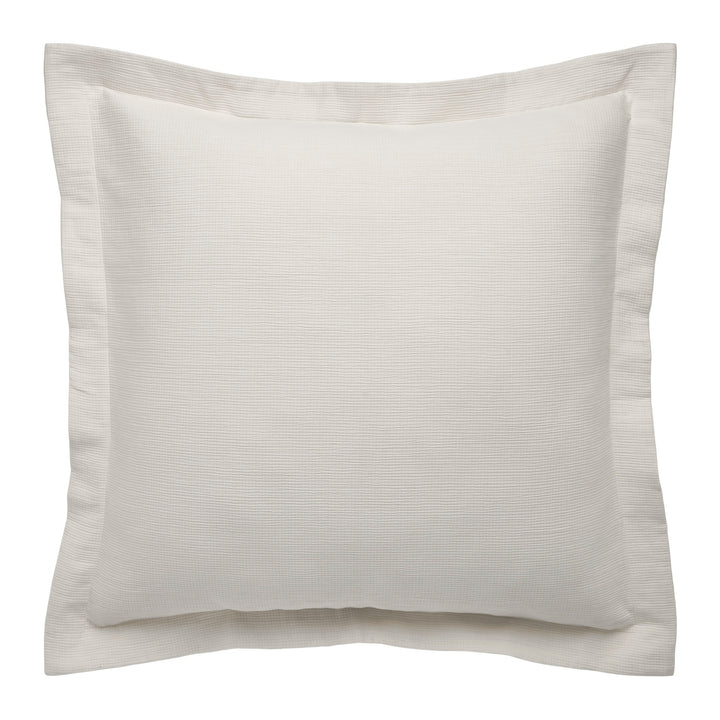 ES-068-2626_1|Elegant off-white textured duvet cover, featuring a sophisticated tailored flange detail, perfect for luxurious bedroom decor.