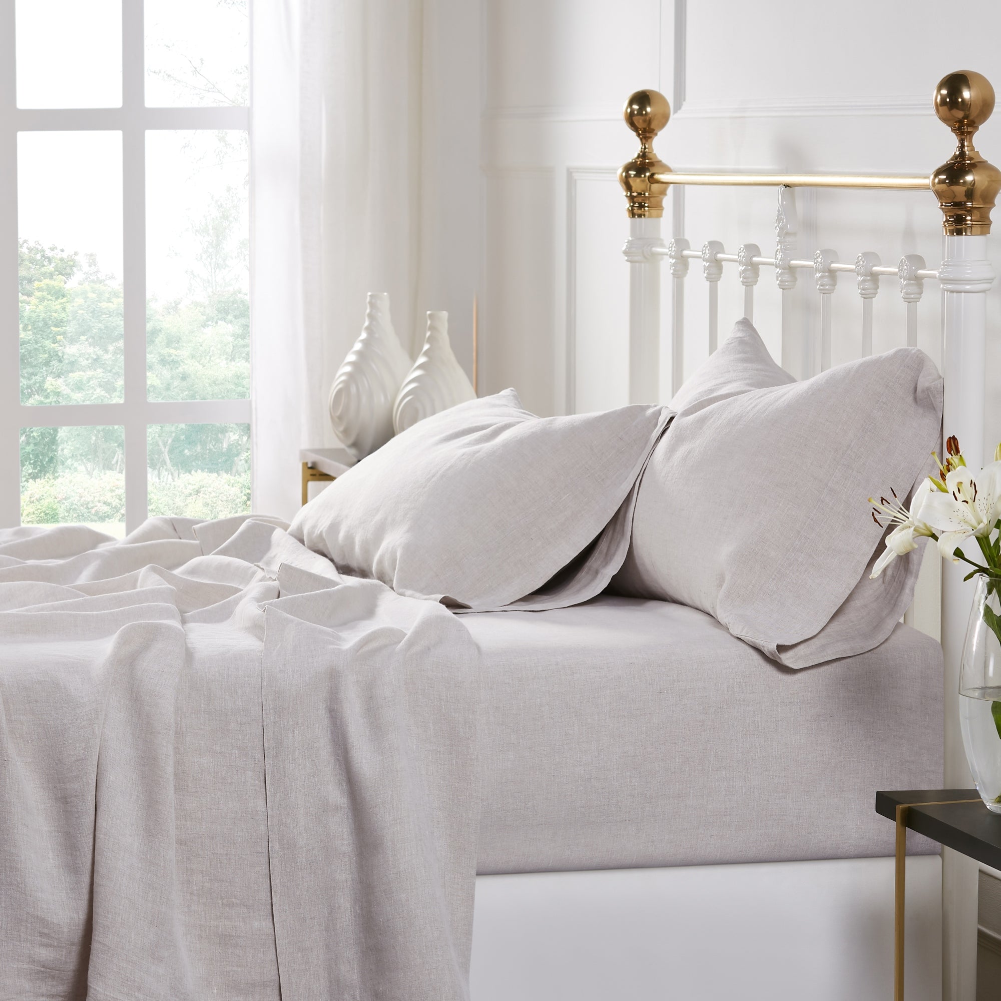 CSS-515-7284_2|Premium 100% linen sheets, offering breathable comfort and luxurious softness. Ideal for any elegant bedroom decor.