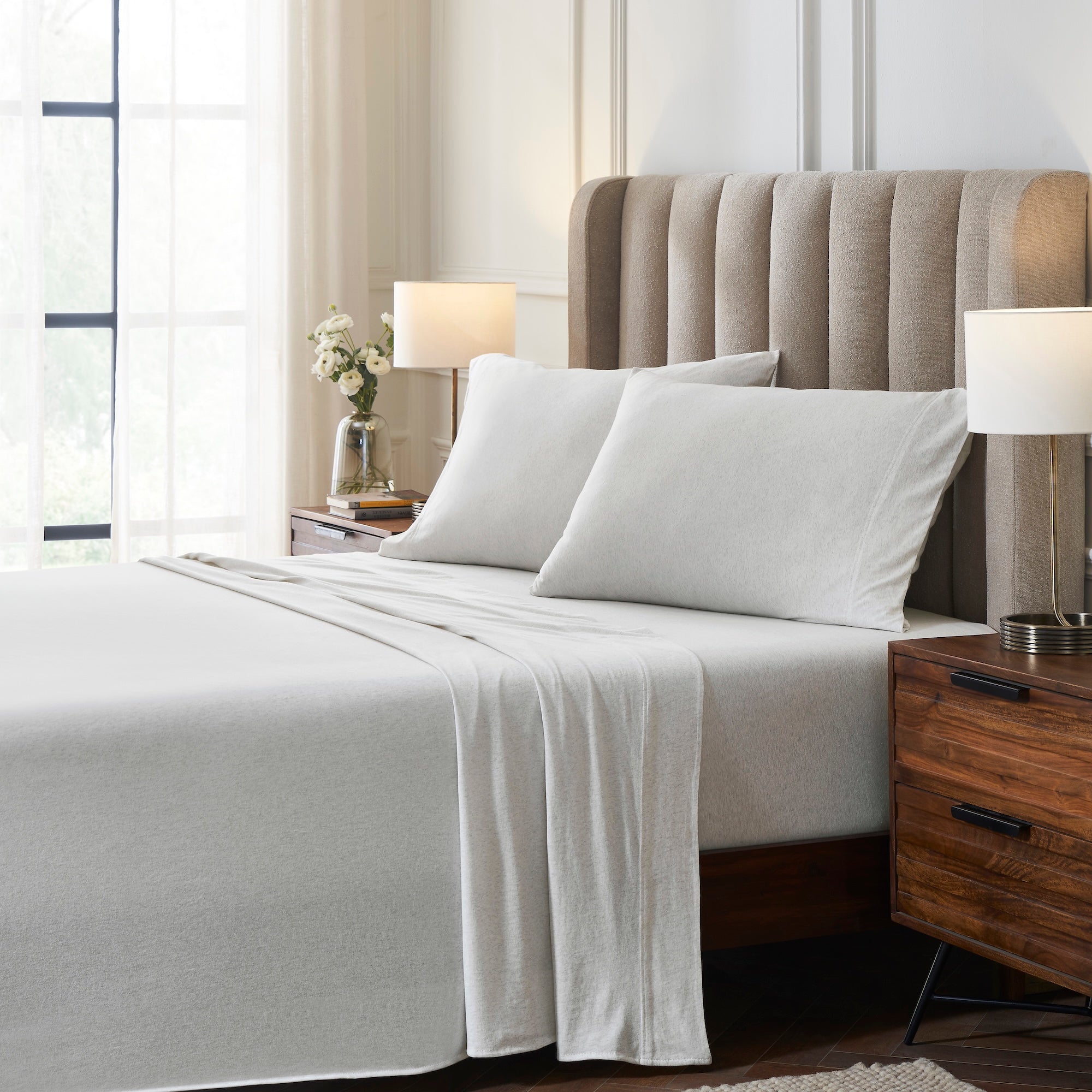 KSS-525-7880_3|Soft, cozy heather grey 100% cotton jersey sheets, perfect for a relaxed feel, offering breathable and comfortable sleep.