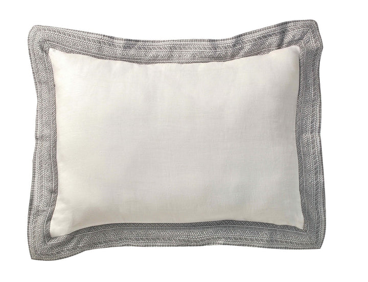 KS-010-2036_1|Modern white duvet cover with a grey geometric patterned border. Luxurious, decorative bedding for contemporary bedroom aesthetics.
