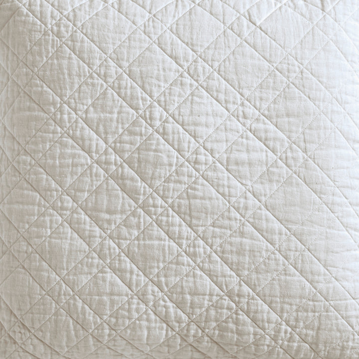 KS-254-2036_3|Warm beige quilted coverlet, versatile and comfortable bedding showcasing a classic large diamond pattern, perfect for cozy, rustic appeal.