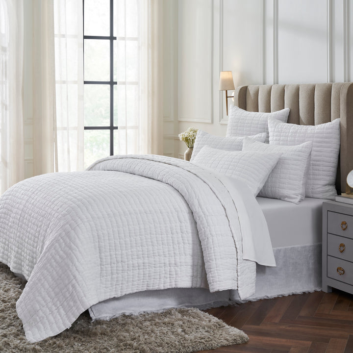 QT-372-9496_2|Cozy white quilted bedding, showcasing a textured grid pattern, ideal for a fresh, inviting, and comfortable bedroom design.